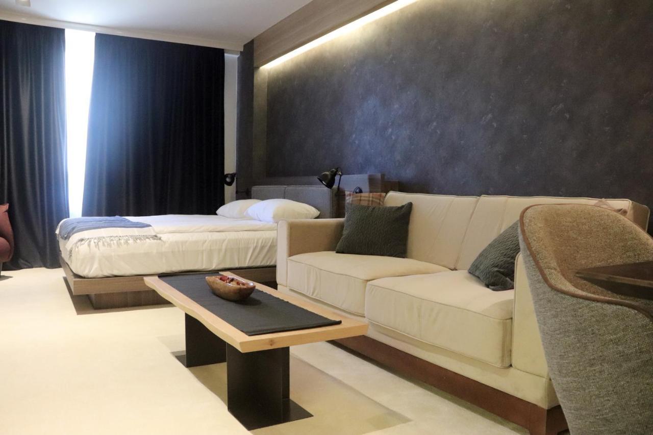 Superior Woodside Residences & Apartament *