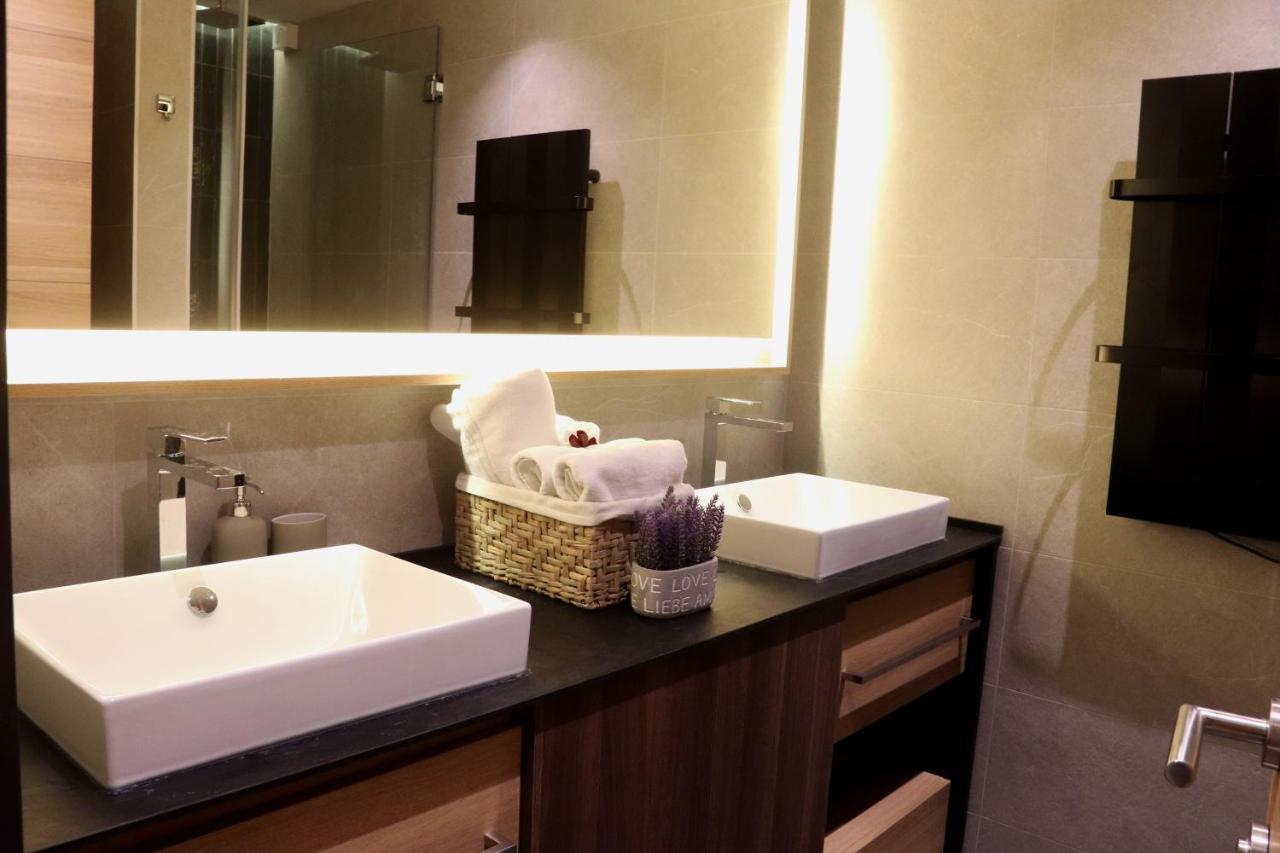 Superior Woodside Residences & Kopaonik