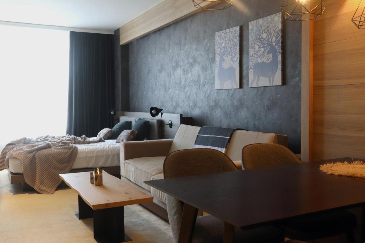 Apartament Superior Woodside Residences &